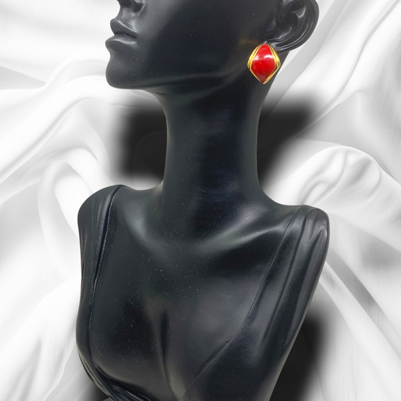 Vintage 1980s Monet Red Enamel & Gold Tone Pierced Earrings Mogul Couture Runway - Picture 4 of 6